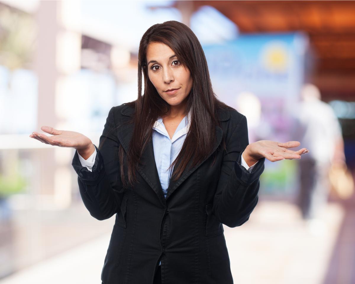 elegant-woman-with-face-knowing.jpg