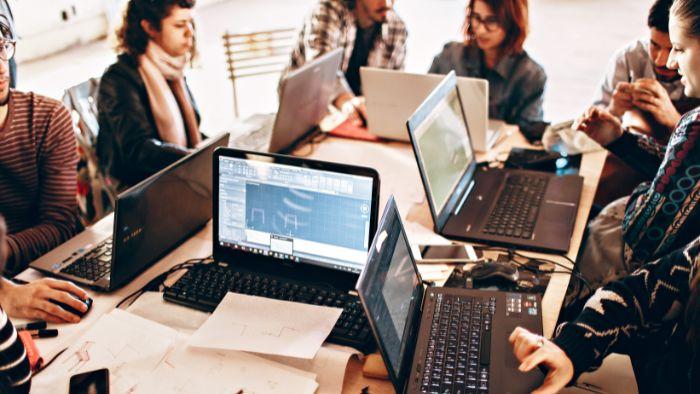 Ferramentas de gerenciamento: como escolher as ferramentas ideais para empresas que atuam no setor moveleiro?