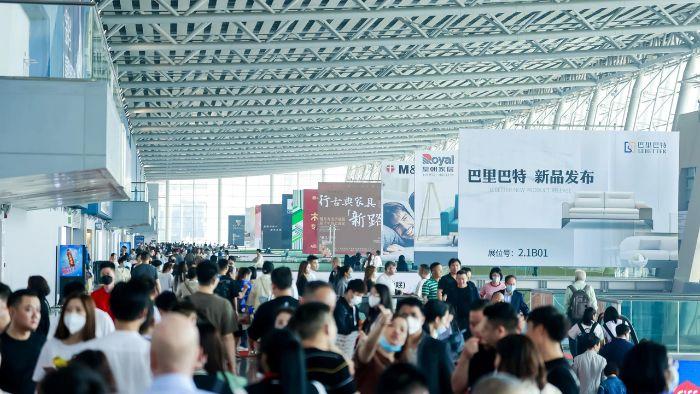 Uma das maiores feiras de móveis do mundo acontece em duas etapas, na China