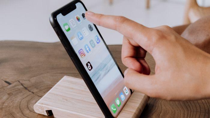 Quais estratégias são recomendadas para empresas do setor moveleiro?