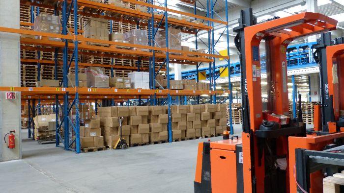 Logística reversa: o que é e como pode beneficiar empresas do setor moveleiro?