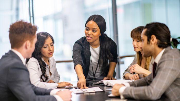 Como superar as expectativas dos clientes pode impactar as vendas do setor moveleiro?