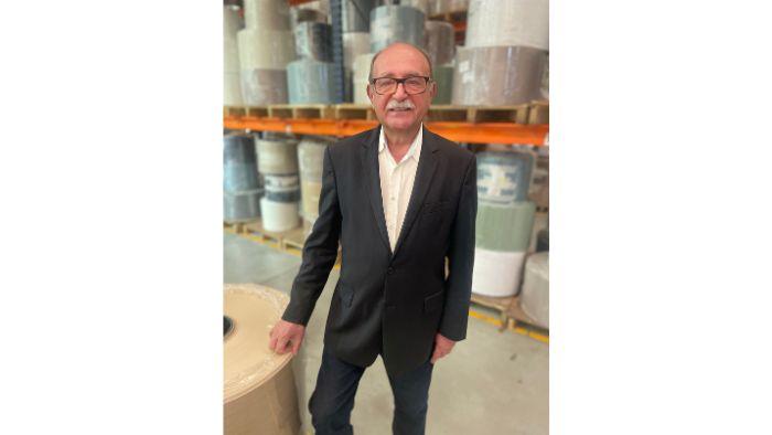 Com foco total no setor moveleiro, Akeo investe mais de R$ 10 milhões em nova linha de produção