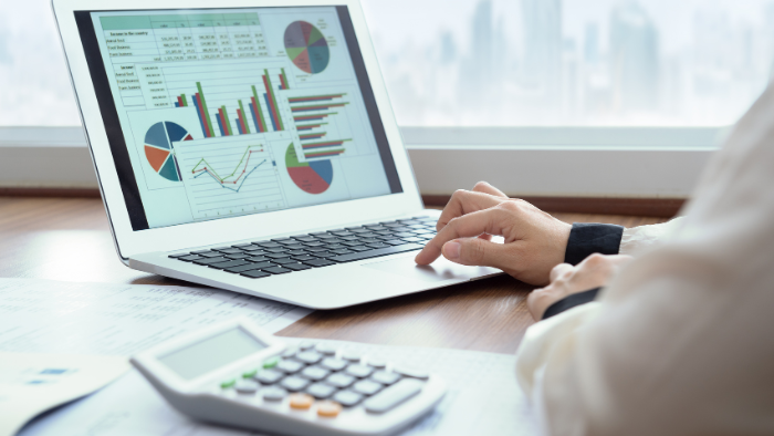 Gestão financeira: como implementar boas práticas no mercado de móveis?