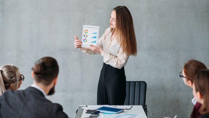 Growth marketing: o que é e quais são as principais estratégias para empresas moveleiras?