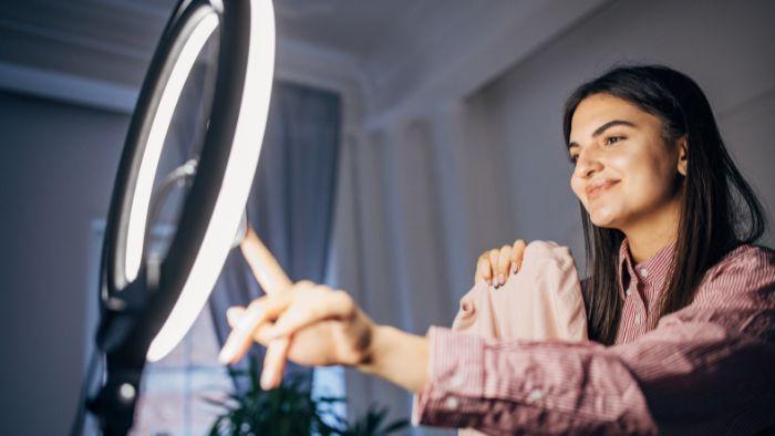 Influenciadores: quais são as principais estratégias para empresas moveleiras?