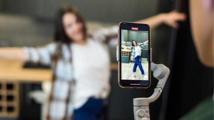 Marketing digital no TikTok: quais são as principais estratégias para empresas moveleiras?