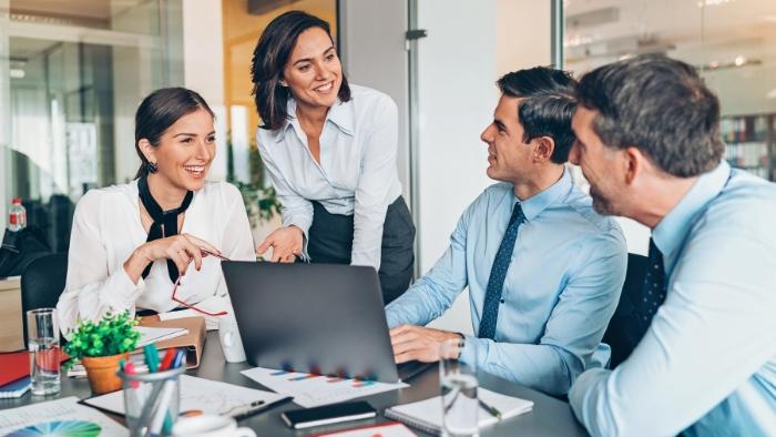 Tipos de gestor: conheça os perfis de líder mais comuns no setor moveleiro