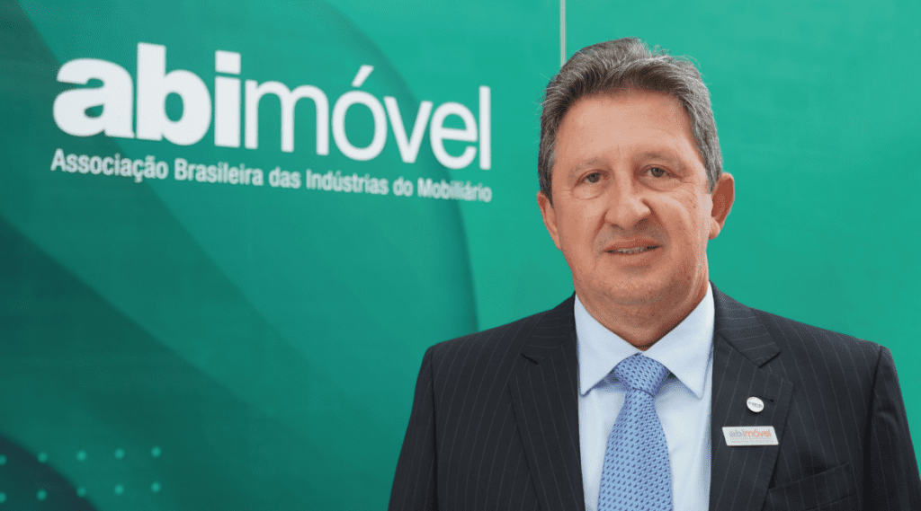 Irineu Munhoz - XI Congresso Nacional Moveleiro: o papel do setor após catástrofes