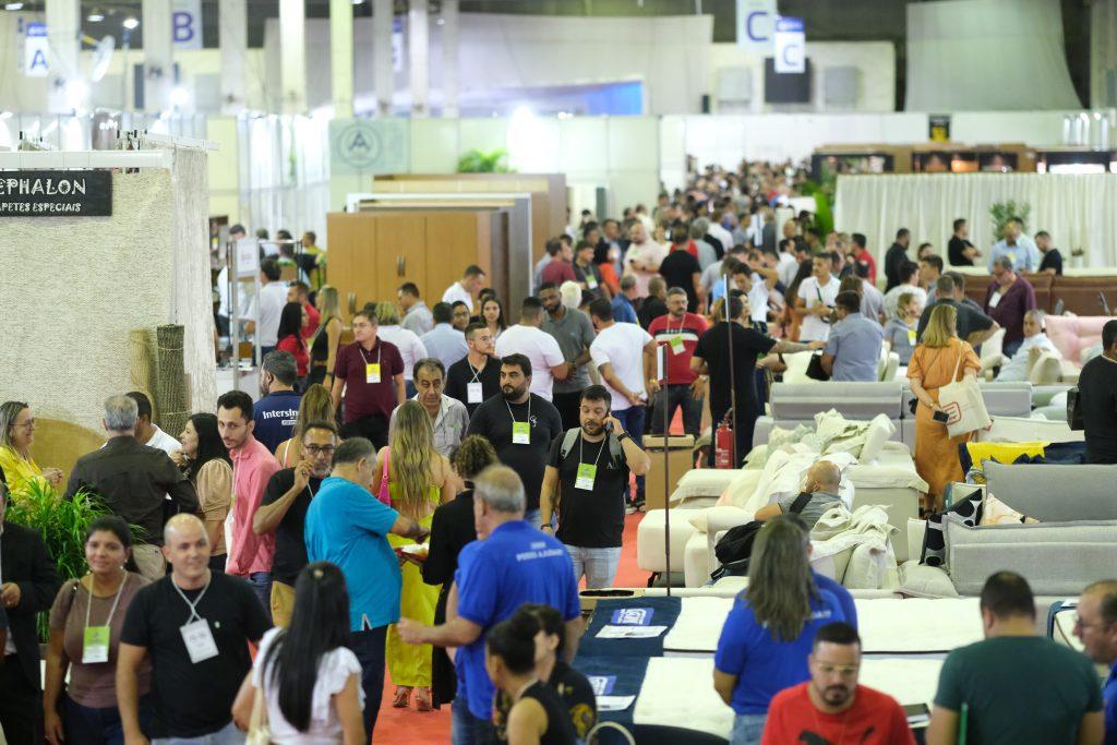 Mostra de Móveis de Ubá