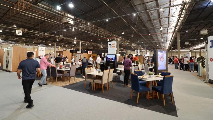 Feira em Arapongas, que começa nesta terça-feira, terá 160 expositores e espera receber mais de 30 mil visitantes