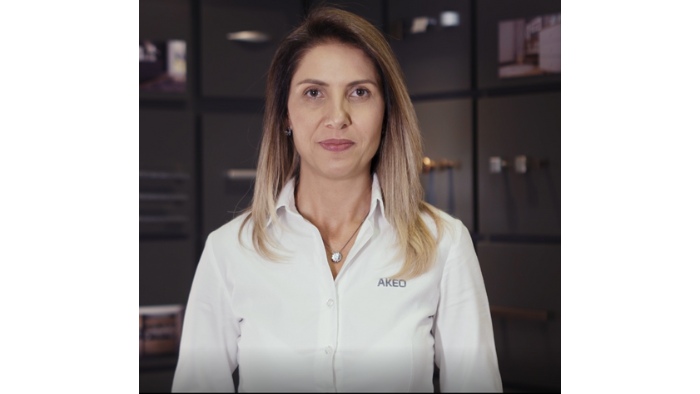 Textura em puxadores de móveis: Akeo explica o que é a tendência e como pode afetar o mercado em 2025