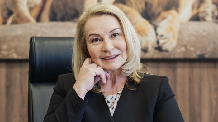 Maristela Cusin Longhi: trajetória, desafios e inovação de liderança no mercado de móveis