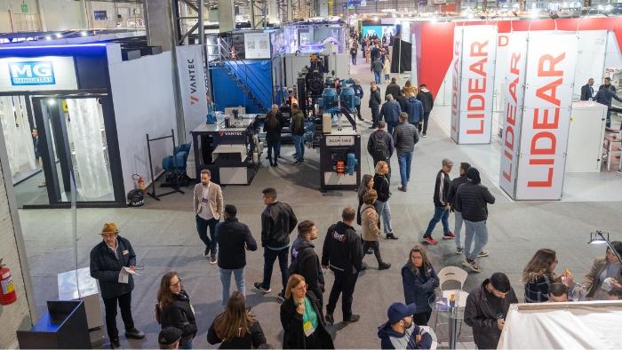 Setor moveleiro e marcenaria: o que considerar antes de comprar equipamentos?