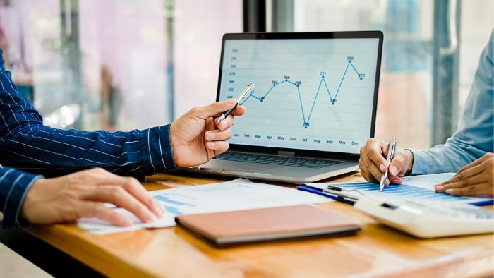 Além dos números: as verdades e as tendências que vão moldar o setor moveleiro B2B em 2025, segundo líderes do mercado