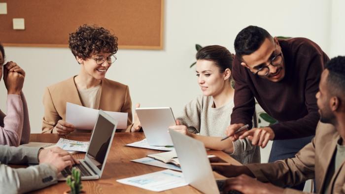 Como atrair e reter talentos no setor moveleiro?