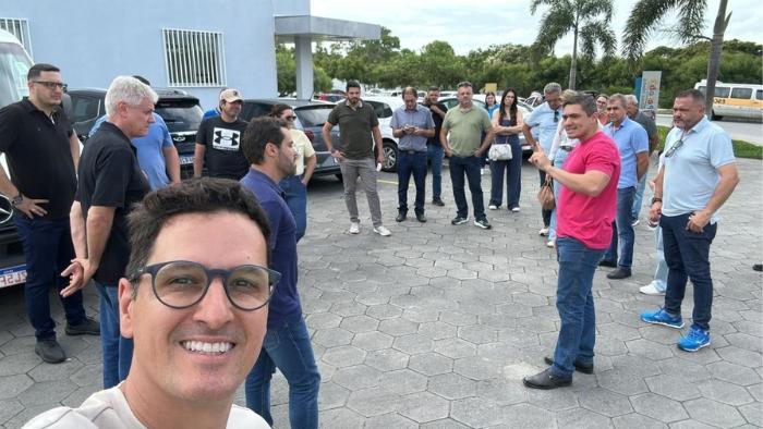 O intercâmbio técnico e institucional entre os polos moveleiros de Mirassol e Linhares